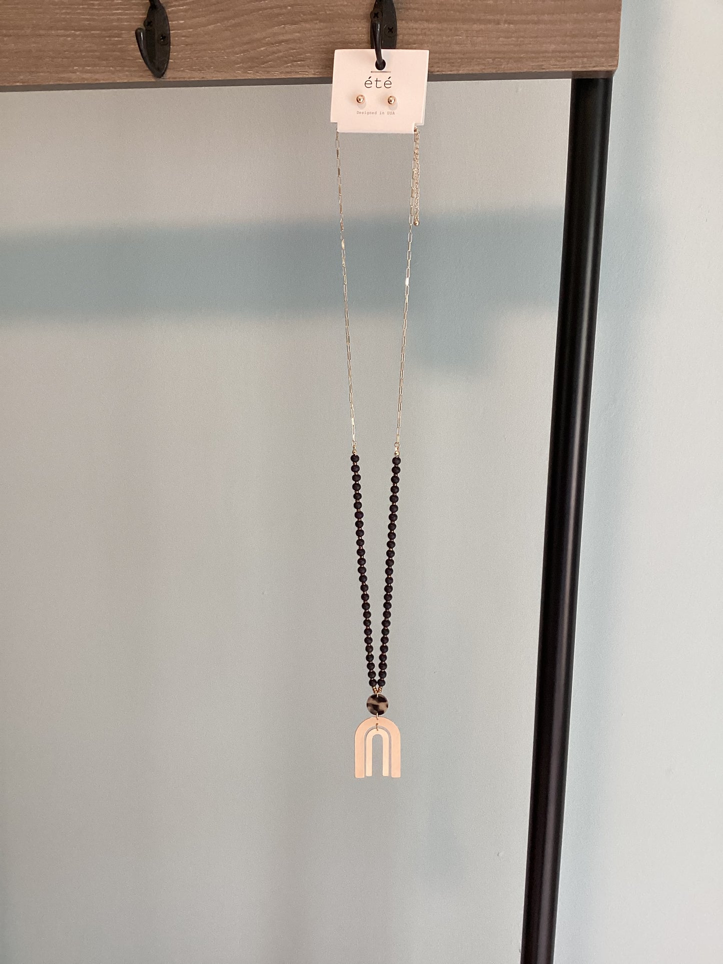 Leopard black chain necklace
